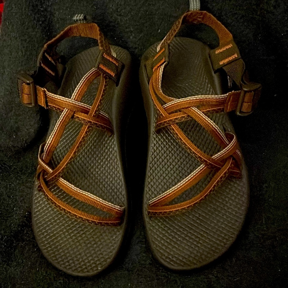 Chacos never worn no tags size 7